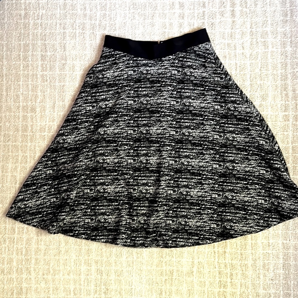 Banana Republic Black & White A-line Skirt | Size 4